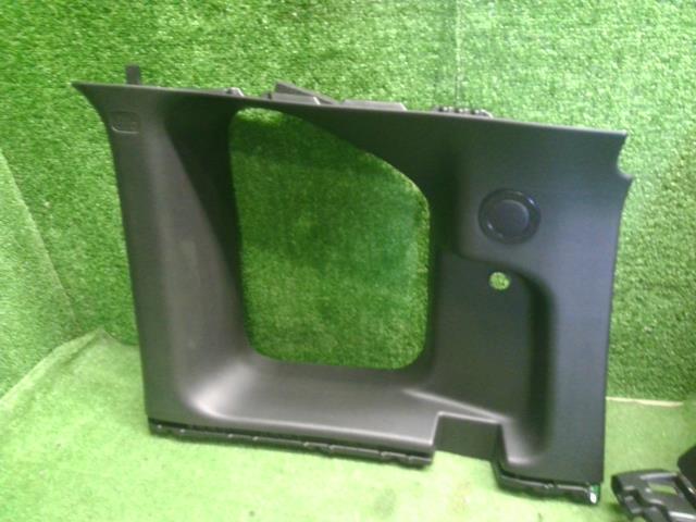 Ｎ−ＢＯＸ DBA-JF3 右リアクォータートリム上下セット 84136-TTA-N91ZA 自社品番250050