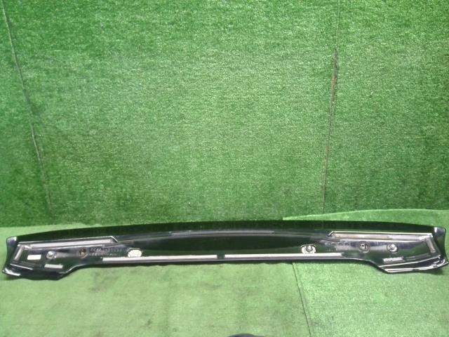 セレナ DBA-C26 リアスポイラー Ｒスポイラー ハイマウントランプ無タイプ K6050-1VA0A 自社品番250059