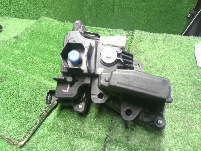 【中古】レクサス LS460 DBA-USF40 左フォグランプ ライト 81220-50100 自社品番250060 1J7