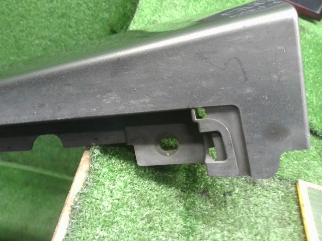 【中古】レクサス LS460 DBA-USF40 右サイドステップ スポイラー 75851-50914-B2 自社品番250060 1J7