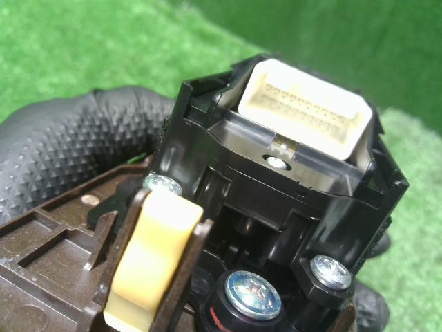 【中古】レクサス LS460 DBA-USF40 パワーウインドウ PWスイッチ 84040-50180 自社品番250060 1J7