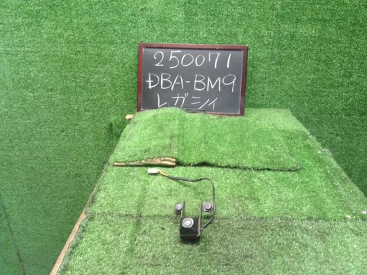 【中古】レガシィ DBA-BM9 バックカメラ  自社品番250071 D4S