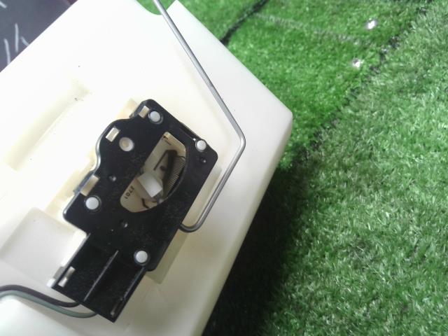 【中古】レガシィ DBA-BM9 フューエルポンプ 42021AJ140 自社品番250071 D4S