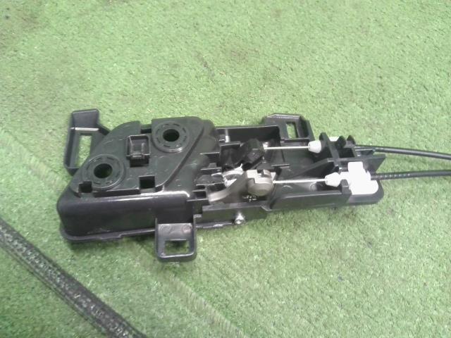 【中古】フリード DAA-GP3 左フロントドアロック 72150-SYY-J02 自社品番250073 B578M