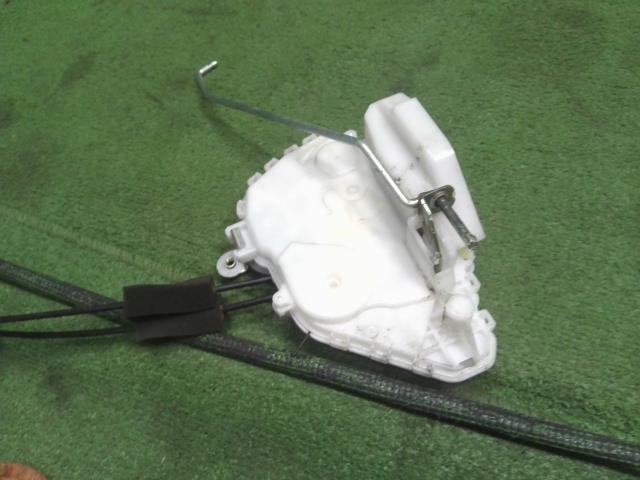 【中古】フリード DAA-GP3 左フロントドアロック 72150-SYY-J02 自社品番250073 B578M