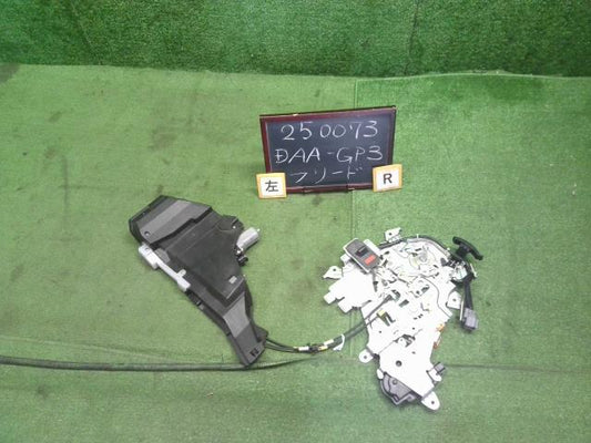 【中古】フリード DAA-GP3 左リアドアロック 72655-SYY-003 自社品番250073 B578M