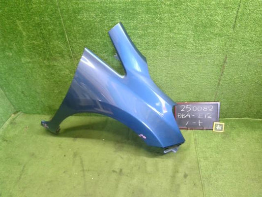 【中古】ノート DBA-E12 右フロントフェンダー F3100-5VAMA 自社品番250082 RAW