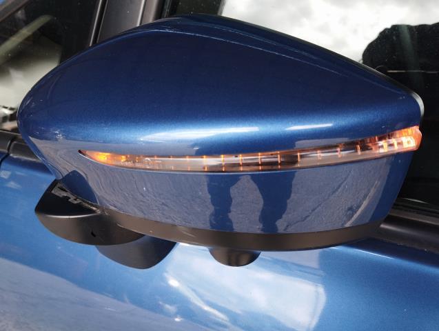 【中古】ノート DBA-E12 左ドアミラー サイドミラー 96302-5VA0C 自社品番250082 RAW