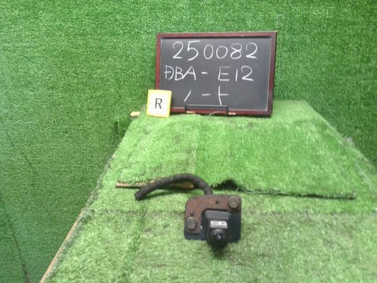 【中古】ノート DBA-E12 リア バックカメラ 28442-3VA4A 自社品番250082 RAW