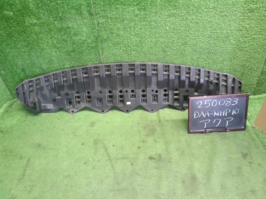 【中古】アクア DAA-NHP10 フロントバンパーアブソーバー 52618-52050 自社品番250083 209