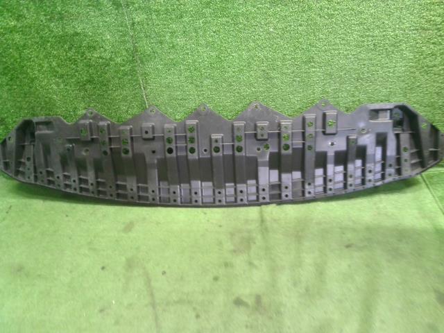 【中古】アクア DAA-NHP10 フロントバンパーアブソーバー 52618-52050 自社品番250083 209