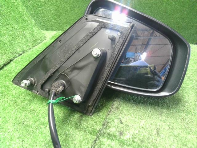 【中古】ルークス 4AA-B48A 右ドアミラー サイドミラー  自社品番250086 P26