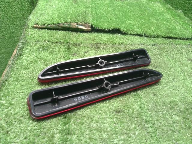 【中古】ルークス 4AA-B48A リフレクター  自社品番250086 P26