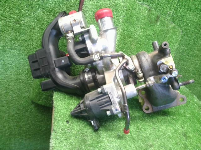 【中古】ルークス 4AA-B48A ターボチャージャー タービン 14411-7MA0B 自社品番250086 P26