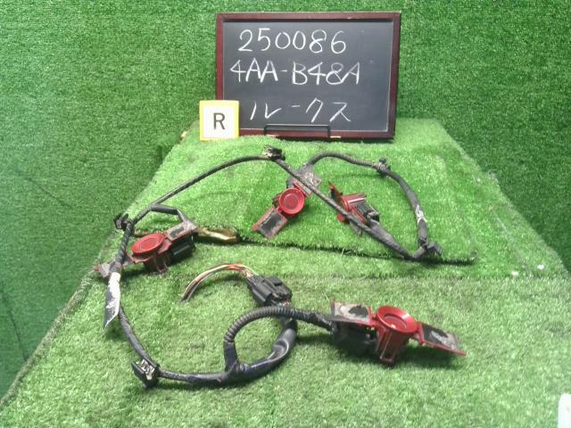 【中古】ルークス 4AA-B48A リアバンパー ソナー  自社品番250086 P26