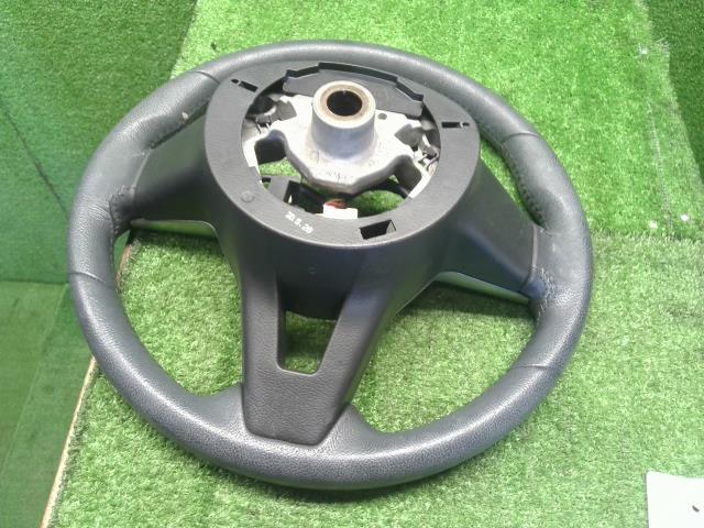 【中古】ルークス 4AA-B48A ステアリングホイール ハンドル 自社品番250086 P26
