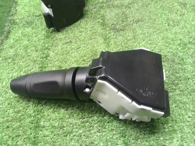 【中古】NV150 ＡＤ DBF-VY12 ディマー コンビネーションスイッチ 25540-3LH0A 自社品番250087 QM1