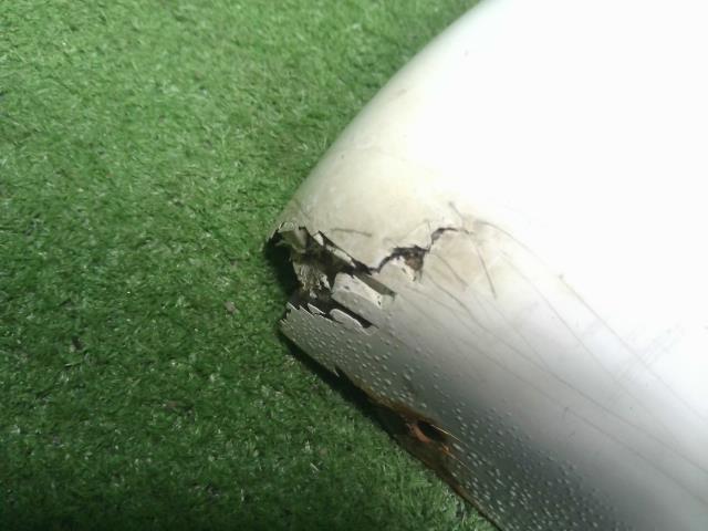 【中古】エブリィ V-DE51V 左右 サイドステップ スポイラー  自社品番250092 26U