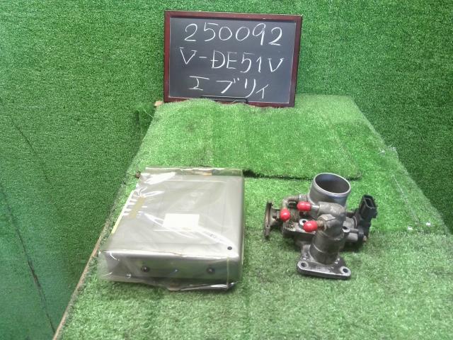 【中古】エブリィ V-DE51V スロットルボディ 13400-57F30 自社品番250092 26U