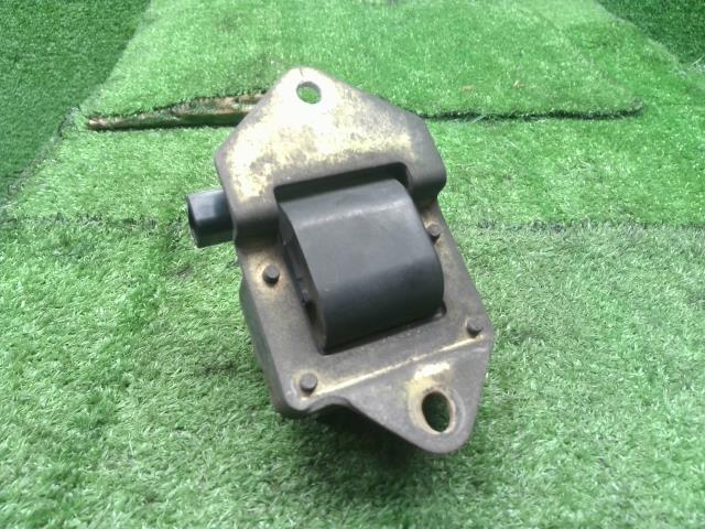 【中古】エブリィ V-DE51V イグニッションコイル 33410-50F50 自社品番250092 26U