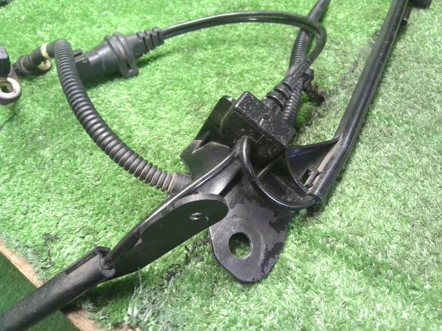 【中古】ベリーサ DBA-DC5W 右リアＡＢＳセンサー D351-43-71YA 自社品番250095 40F