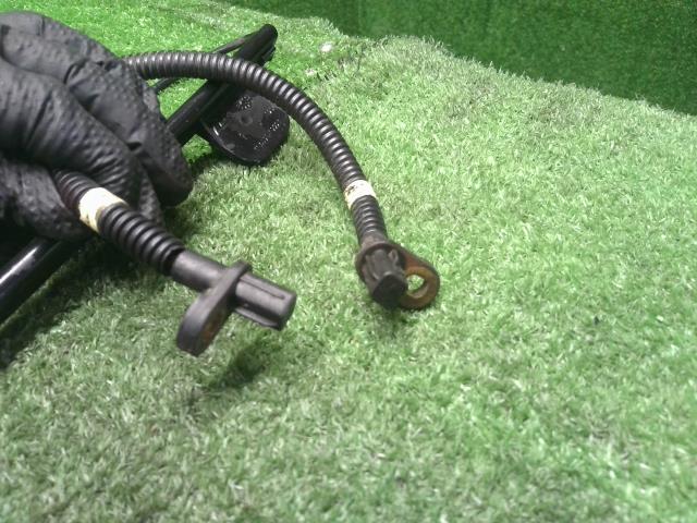 【中古】ベリーサ DBA-DC5W 右リアＡＢＳセンサー D351-43-71YA 自社品番250095 40F