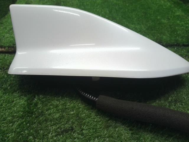 【中古】アコード DAA-CR6 アンテナ 39150-T3V-J01ZD 自社品番250097 NH788P