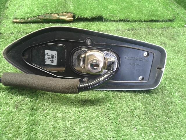【中古】アコード DAA-CR6 アンテナ 39150-T3V-J01ZD 自社品番250097 NH788P