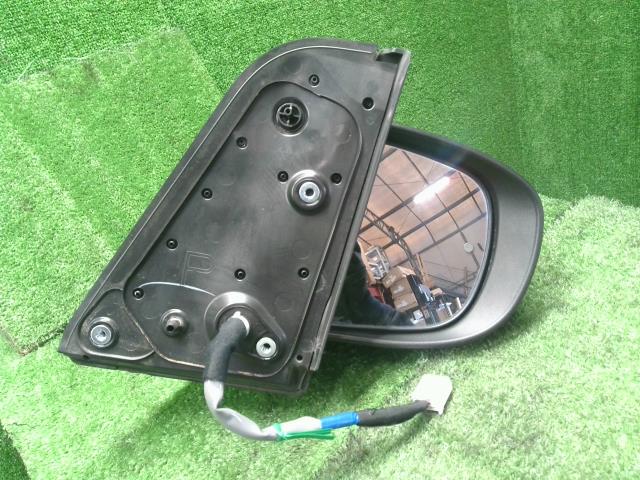 【中古】タント 6BA-LA660S 右ドアミラー サイドミラー 87910-B2Q10 自社品番250102 B82