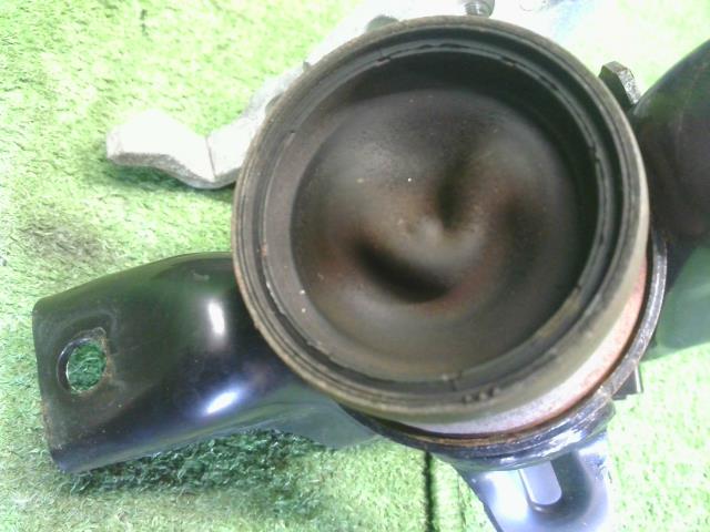 【中古】タント 6BA-LA660S エンジンマウント 12305-B2310 自社品番250102 B82