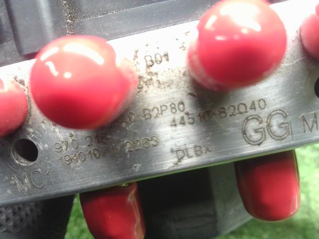 【中古】タント 6BA-LA660S ＡＢＳアクチュエーター 44050-B2Q40 自社品番250102 B82