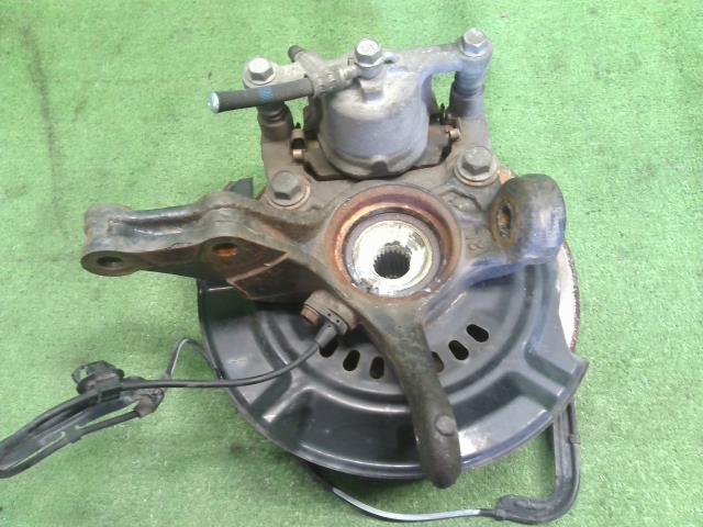 【中古】タント 6BA-LA660S 左フロントナックルハブ一式 43212-B2150 自社品番250102 B82