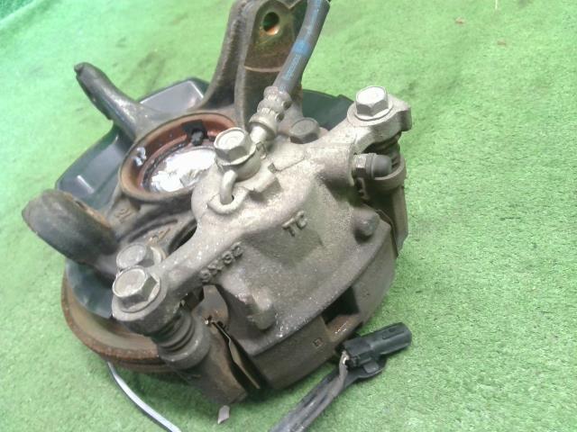 【中古】タント 6BA-LA660S 左フロントナックルハブ一式 43212-B2150 自社品番250102 B82