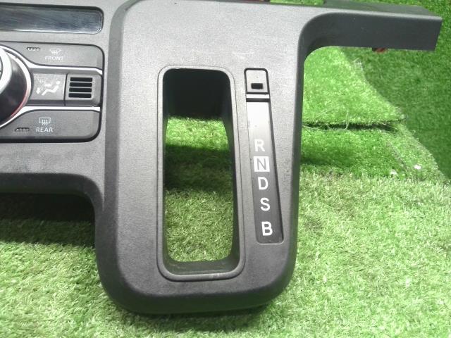 【中古】タント 6BA-LA660S エアコン AC スイッチパネル 55910-B2680 自社品番250102 B82