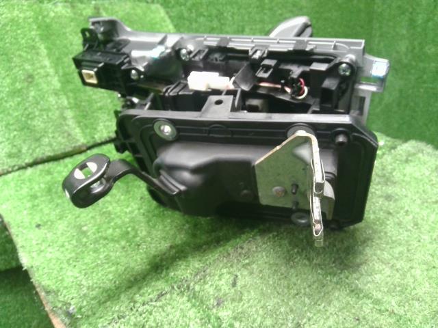 フォレスター 5BA-SK9 純正 シフトレバー セレクトレバー 35111SJ000 自社品番250108