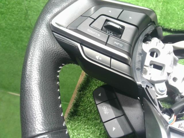 フォレスター 5BA-SK9 純正 ステアリングホイール ハンドル 34312FL022VH 自社品番250108