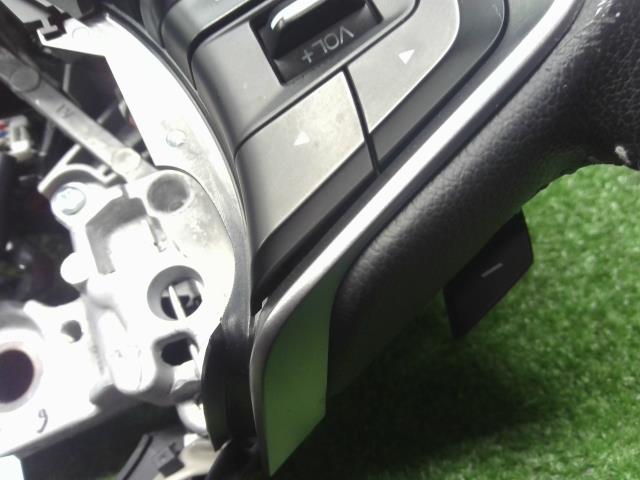 フォレスター 5BA-SK9 純正 ステアリングホイール ハンドル 34312FL022VH 自社品番250108