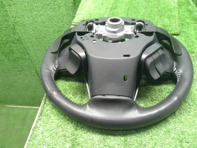 フォレスター 5BA-SK9 純正 ステアリングホイール ハンドル 34312FL022VH 自社品番250108