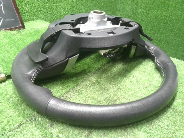 フォレスター 5BA-SK9 純正 ステアリングホイール ハンドル 34312FL022VH 自社品番250108