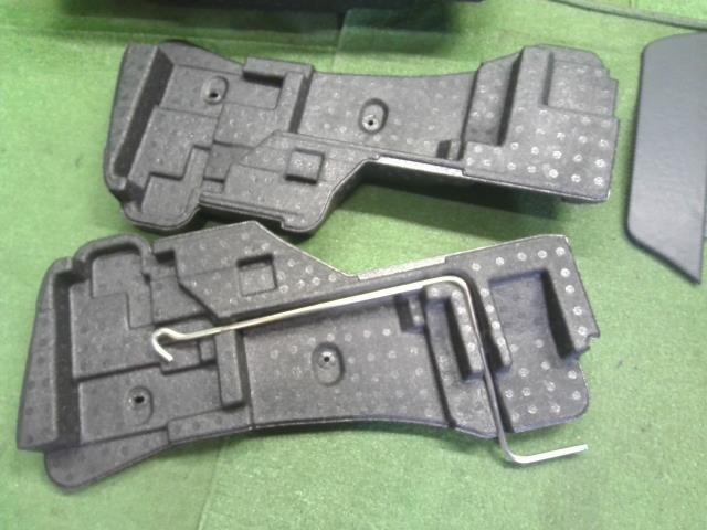 フォレスター 5BA-SK9 リアボード・トノカバー  ラゲッジボードセット 自社品番250108