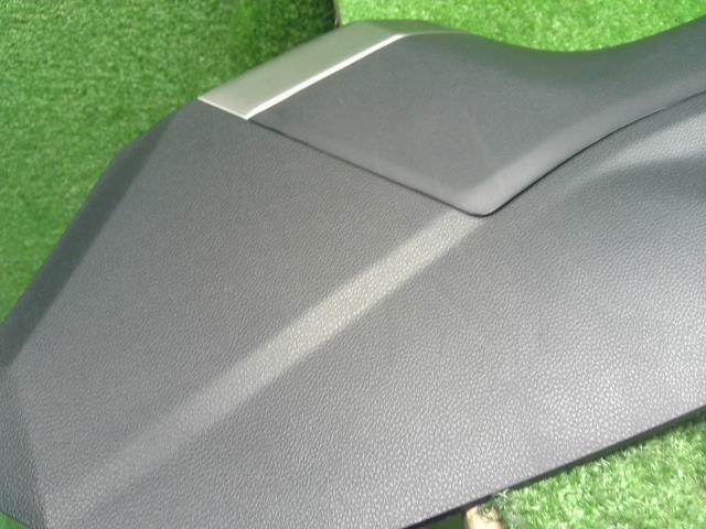 フォレスター 5BA-SK9 左サイドコンソールトリム 助手席側  自社品番250108