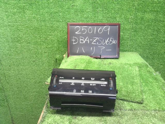 ハリアー DBA-ZSU65W エアコンスイッチパネル オートAC　デュアル　55900-48610 自社品番250109