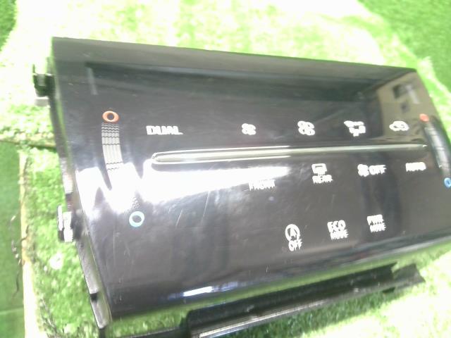 ハリアー DBA-ZSU65W エアコンスイッチパネル オートAC　デュアル　55900-48610 自社品番250109