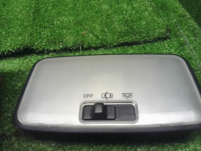 ハリアー DBA-ZSU65W 　マップランプ　リアランプ　室内　ルームランプ 81260-48A40-C0 自社品番250109
