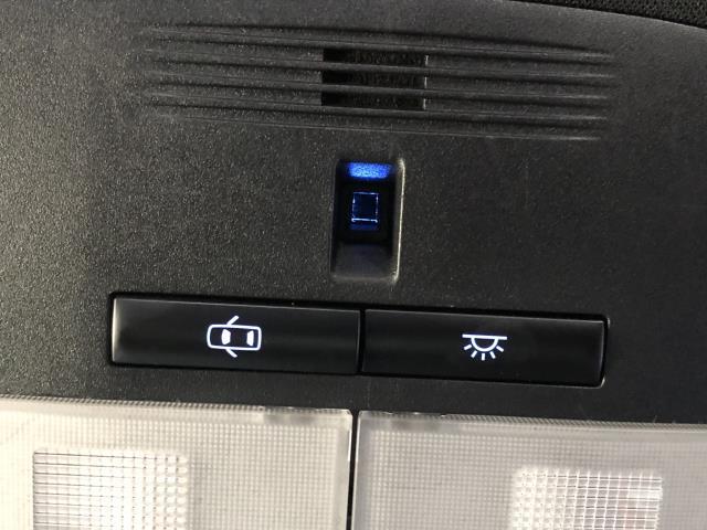 ハリアー DBA-ZSU65W 　マップランプ　リアランプ　室内　ルームランプ 81260-48A40-C0 自社品番250109