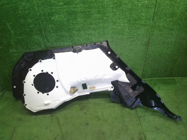 ハリアー DBA-ZSU65W 純正OPサブウーファー右トリムセット 86150-0W220 自社品番250109