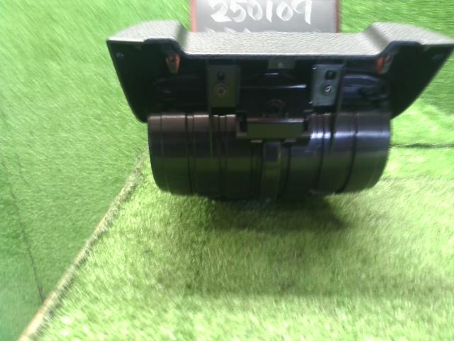 ハリアー DBA-ZSU65W コンソールボックス部分のドリンクホルダー  自社品番250109