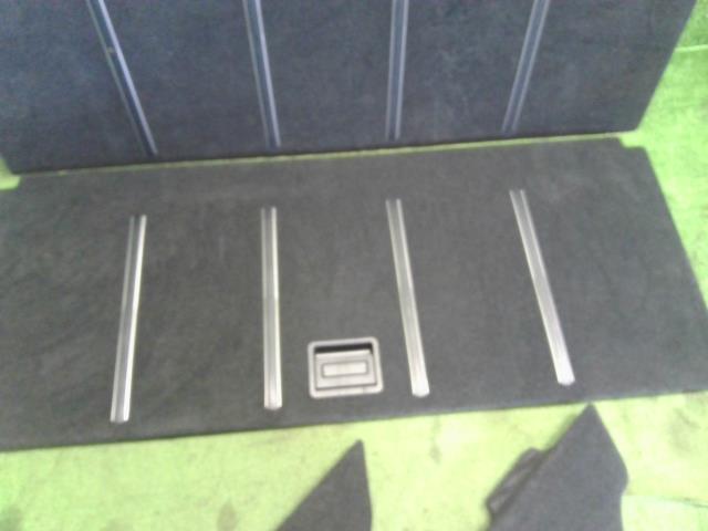 ハリアー DBA-ZSU65W リアボード　ラゲッジボード　 58410-48120-C0 自社品番250109