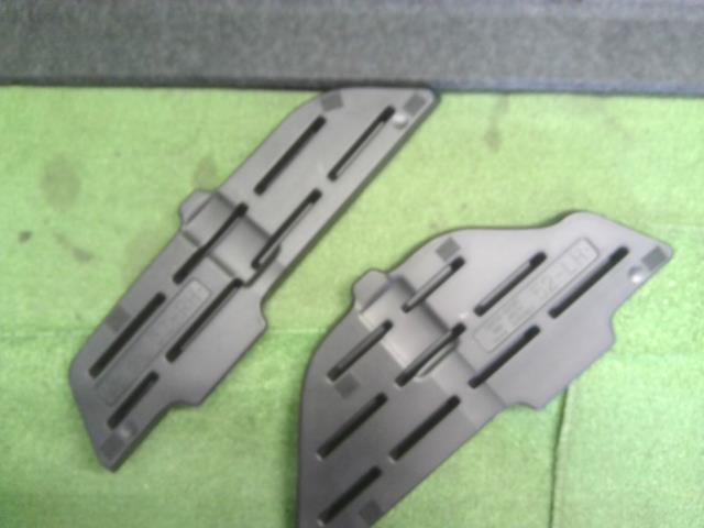 ハリアー DBA-ZSU65W リアボード　ラゲッジボード　 58410-48120-C0 自社品番250109