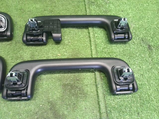 ハリアー DBA-ZSU65W アシストグリップ1台分セット　フロント　リア　左右 74610-12130-C0 自社品番250109